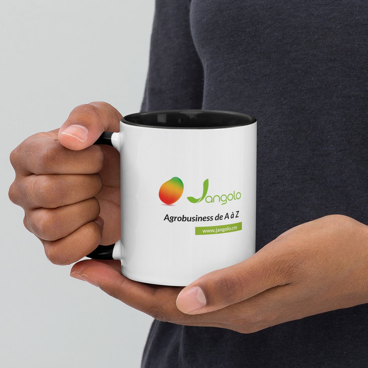 Tasse avec couleur à l'intérieur