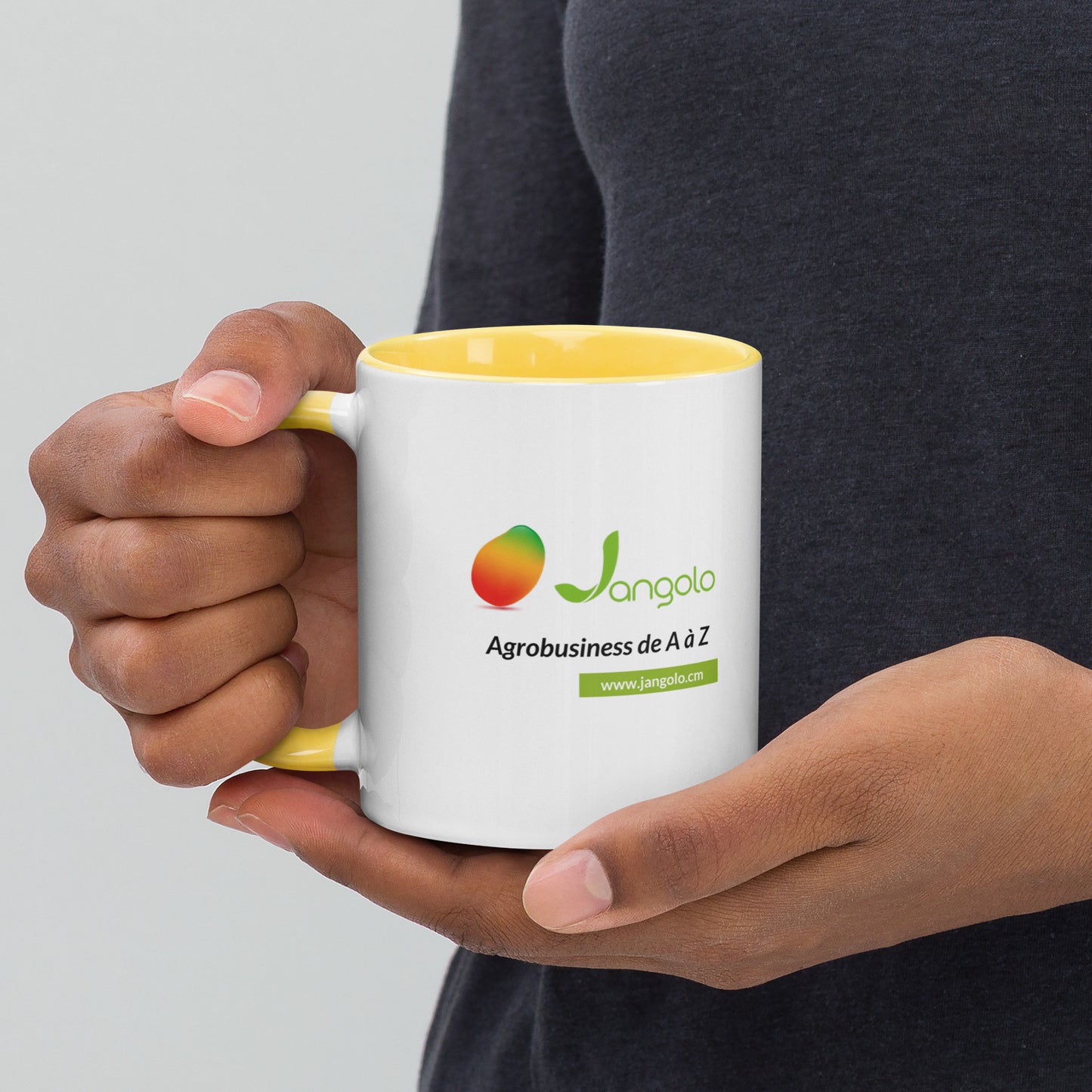 Tasse avec couleur à l'intérieur