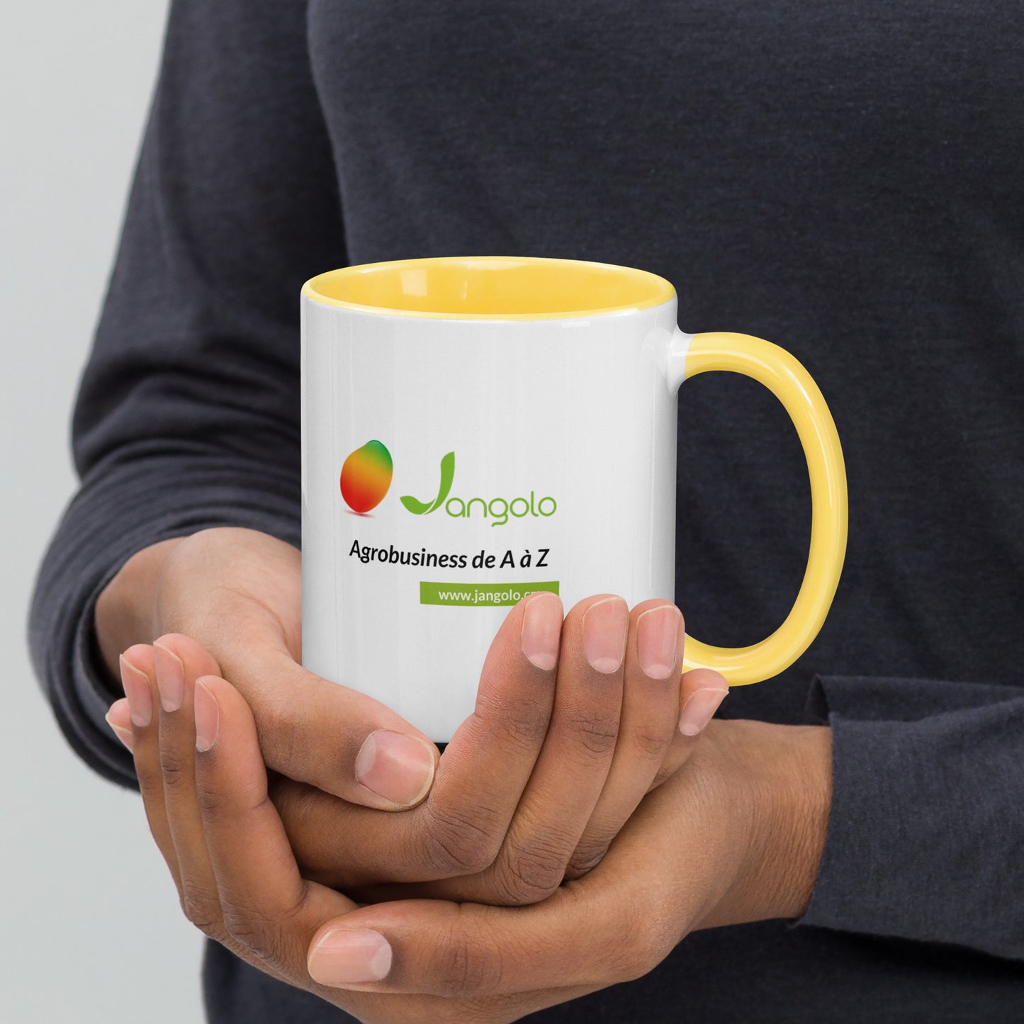 Tasse avec couleur à l'intérieur